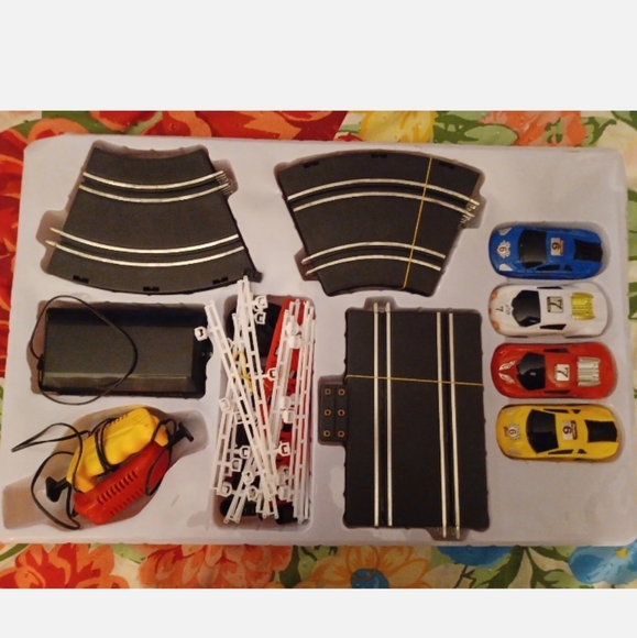 SPEED SERIES TRACK RACING LOLLIPOP TOYS FIGURE 8 LAYOUT SIZE 38.5" X 19" - Picture 3 of 3